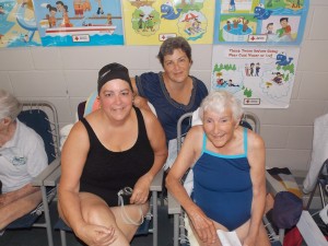 swimming_family_1