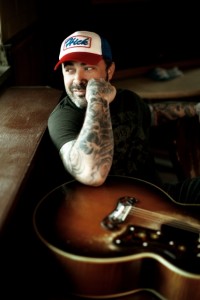 Rocker turned country star Aaron Lewis brings his high-energy show to Lucky Eagle on November 1.