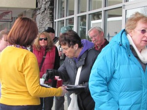 Shoppers get a preview of the great deals at Kluh Jewelers Unclaimed Layaway Sale.