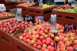Farmers market apples