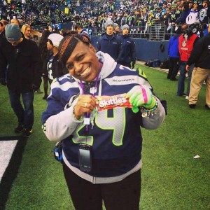 Marshawn Lynch's mom shows her support and her skittles. Photo Courtesy of Lucky Eagle Casino.