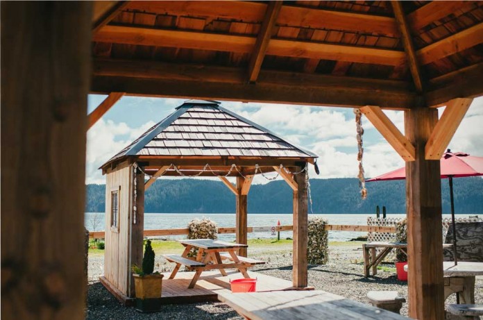 HamaHama oyster Saloon cabanas hood canal oyster