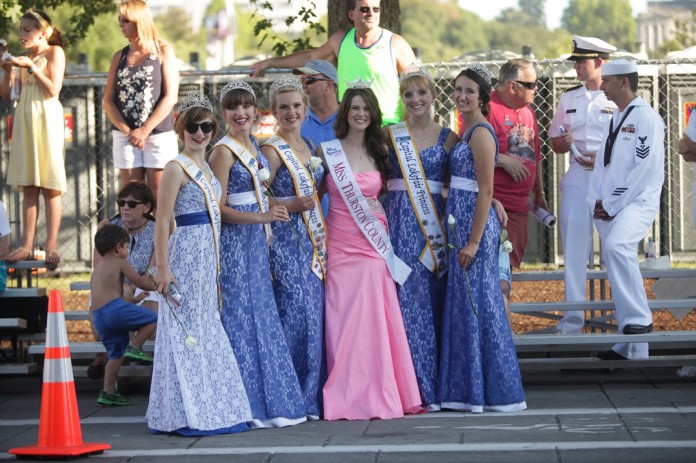 lakefair parade