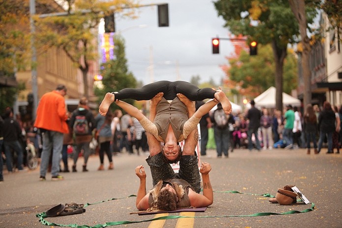 Thurston Talk Fall Arts Walk Day 1 2015 (19) Fall Arts Walk