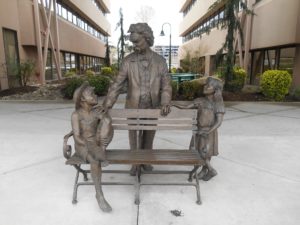 Mark Twain Statue Olympia