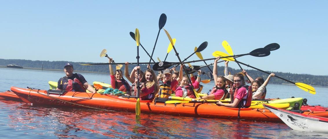 Kayak Nisqually group of girls