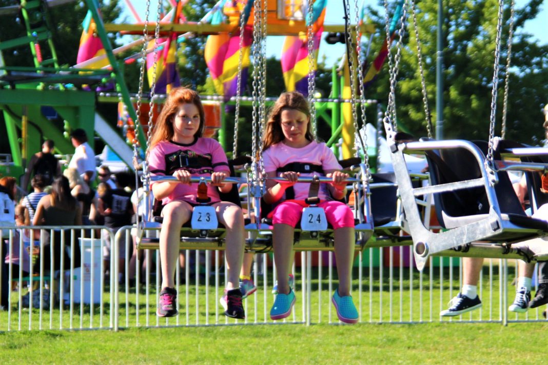 Olympia Lakefair 2018 swing