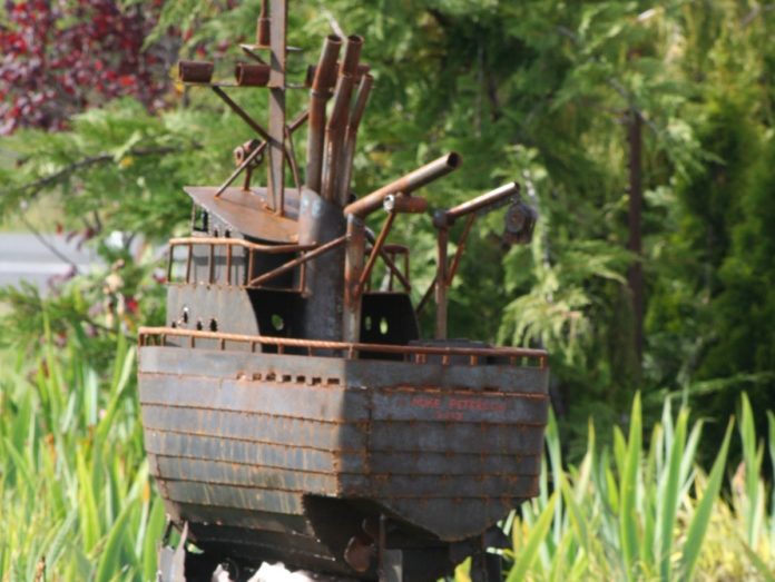 Westport Winery Shiver Me Timbers Sculpture Westport Winery Shiver Me Timbers Sculpture