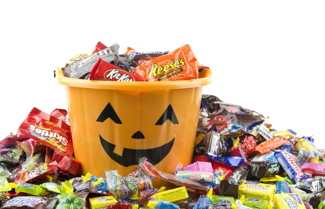 Kaiser-Permanente-Safe-and-Healthy-Halloweeen-Tips-Candy.