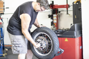 Olympia Motorcycle Larry Balancing Tires