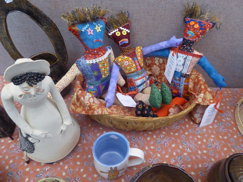 Panorama Holdiay Market dolls