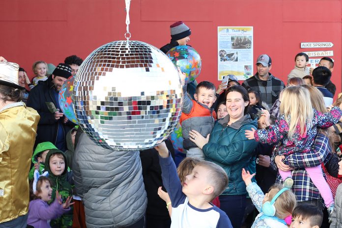 Hands on Childrens Museum Noon Years Eve 2018