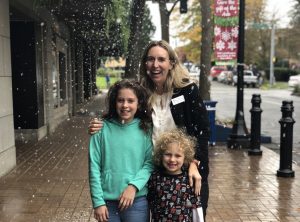 Washingon Center Jill Barnes with Kids