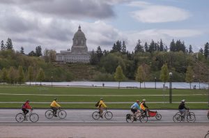 Intercity Transit Bicyle Commuter Challenge 2019 Bikers on Cap Lake