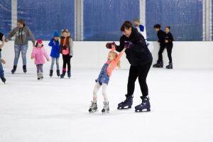 Oly on Ice Skater Pair