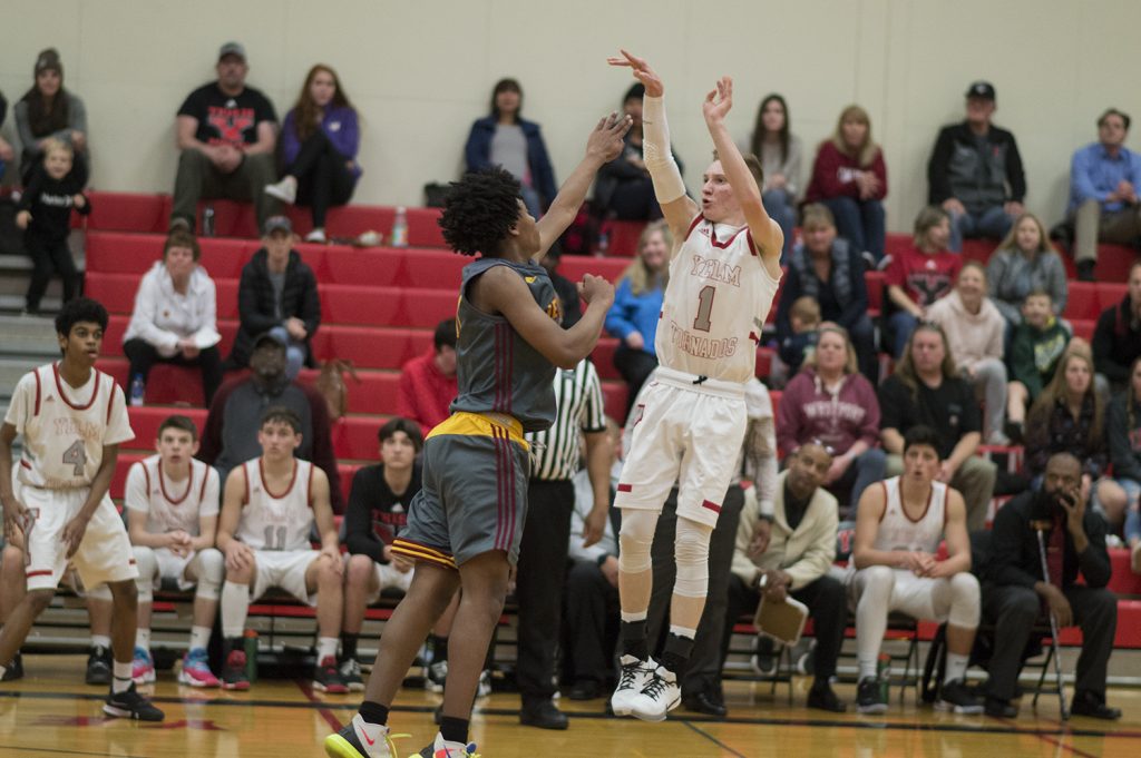 Yelm boys basketball Austin Schaler