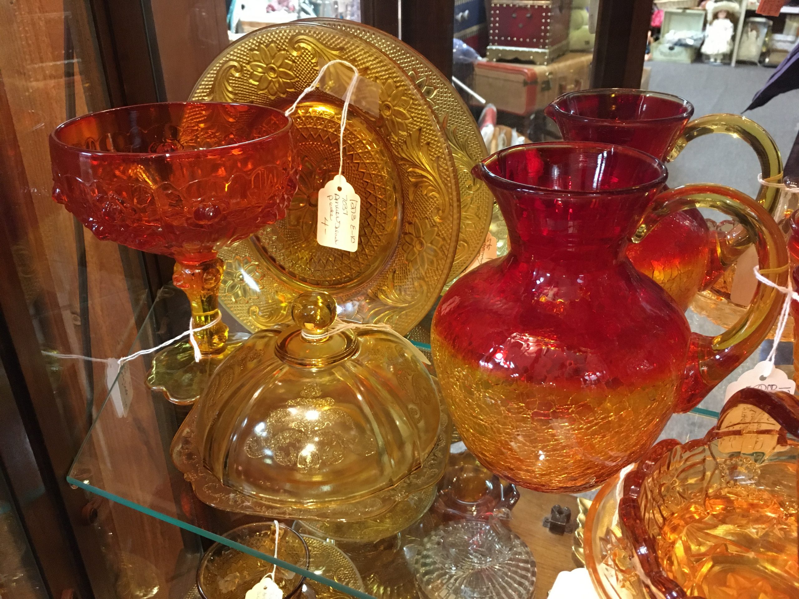 Hunting For Treasure At Olympia S Lighthouse Antiques And Crafts Mall Thurstontalk