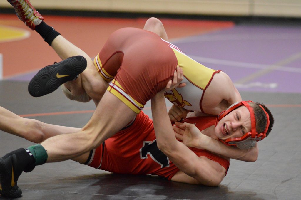 Yelm wrestling