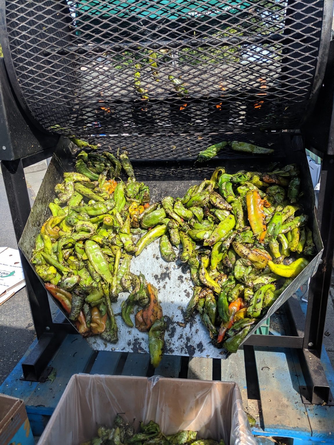 Ralph’s and Bayview Thriftway Are Fired Up About Hatch Chiles and