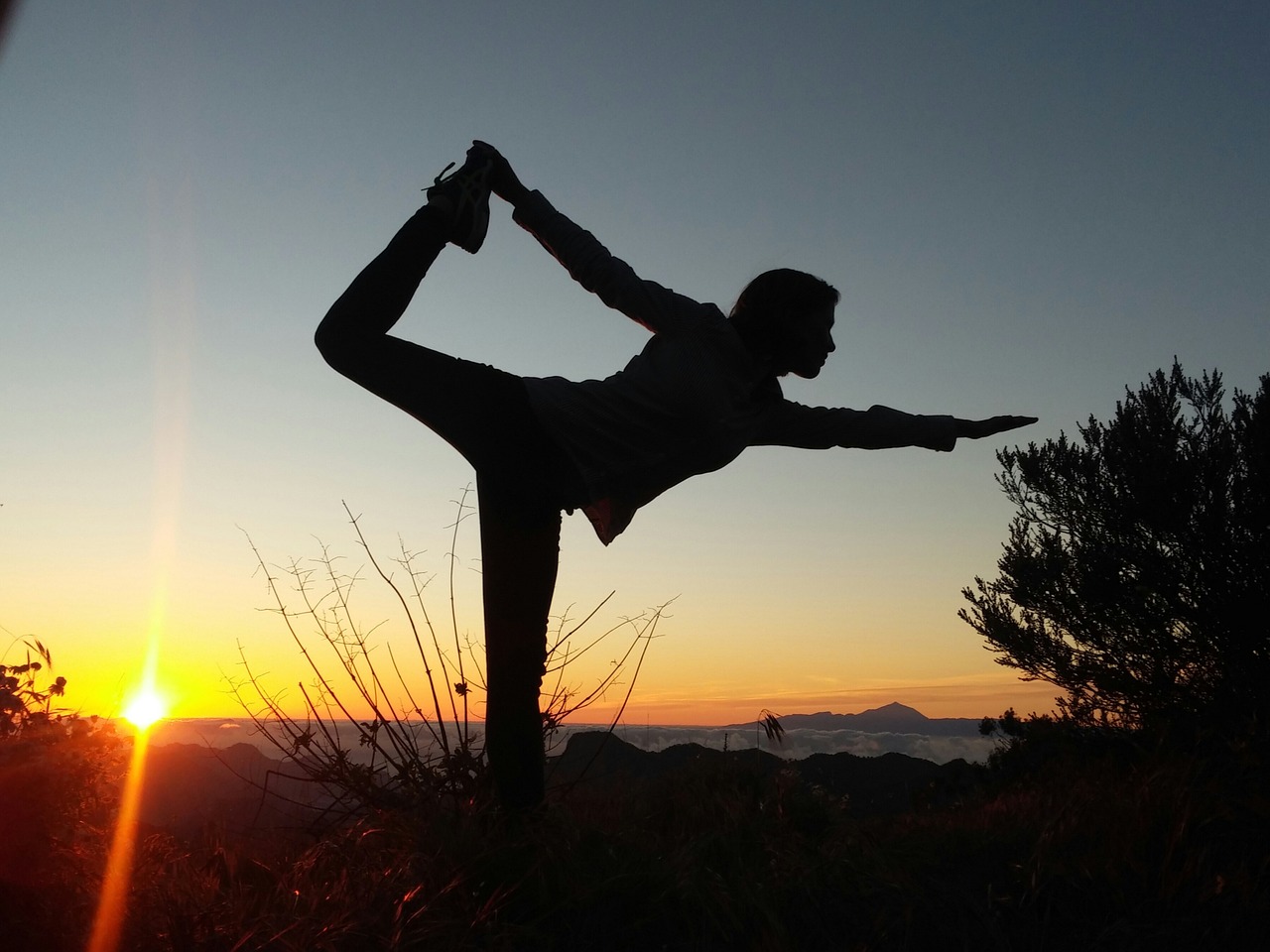 Penrose & Associates Physical Therapy Offers 7 Daily Habits to Reduce Back Pain, Stiffness at Home