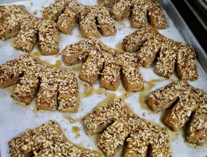 where to eat Dessert-Olympia-Blue-Heron-Bear-Claws where to eat Dessert-Olympia-Blue-Heron-Bear-Claws