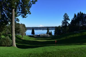 olympia country golf club-golf-course-mountain-view