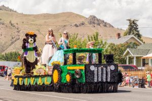 McCleary Bear Festival grand parade