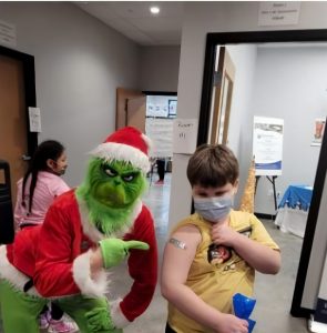 Mason-Health-vaccination-event-Grinch