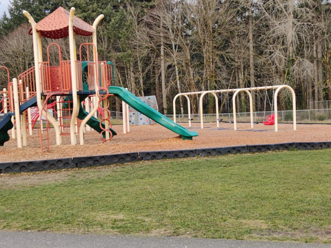 Bordeaux-Elementary-School-playground