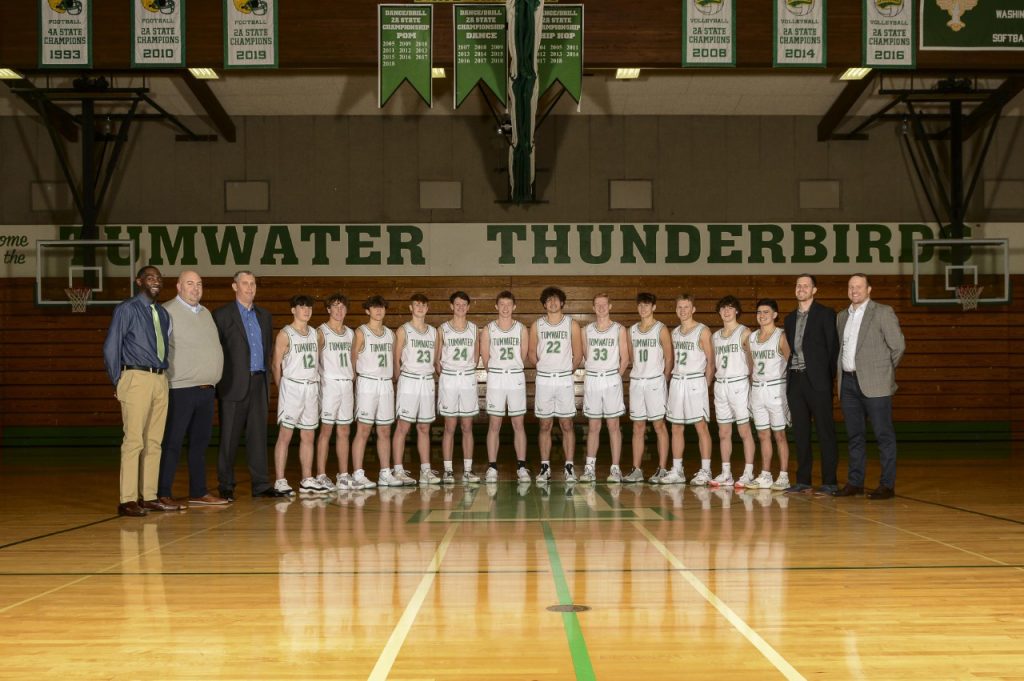 Tumwater High School boys basketball team photo
