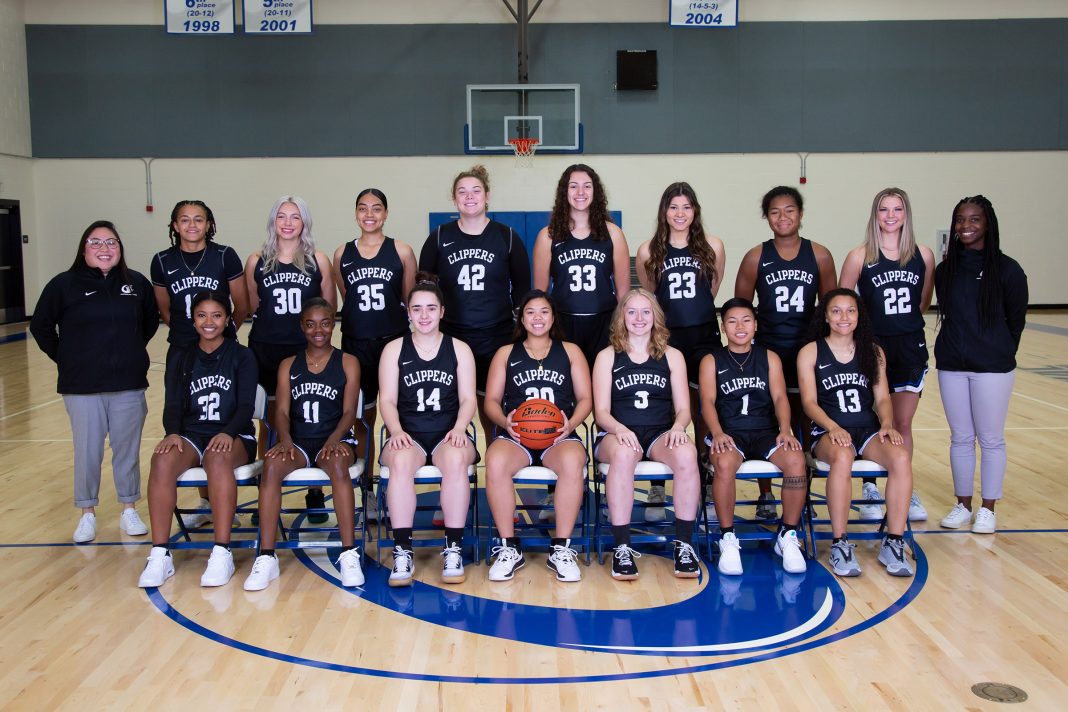 South Puget Sound Community College women's basketball team photo on court