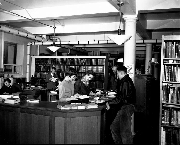 black and white photo of Washington State Library in the Basement of the Temple of Justice, 1954.
