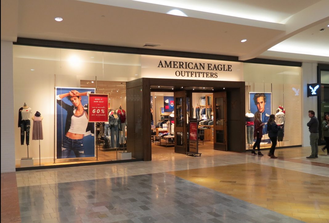 American Eagle store front inside Capital Mall