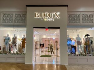 Bijoux Noirs storefront inside Capital Mall