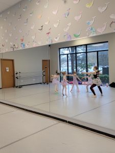 students in a class at South Sound Dance
