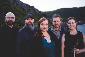 group photo of the Derina Harvey Band 