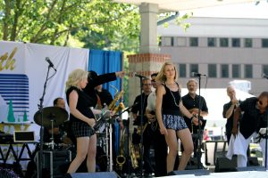 band playing at the Lacey South Sound BBQ festival