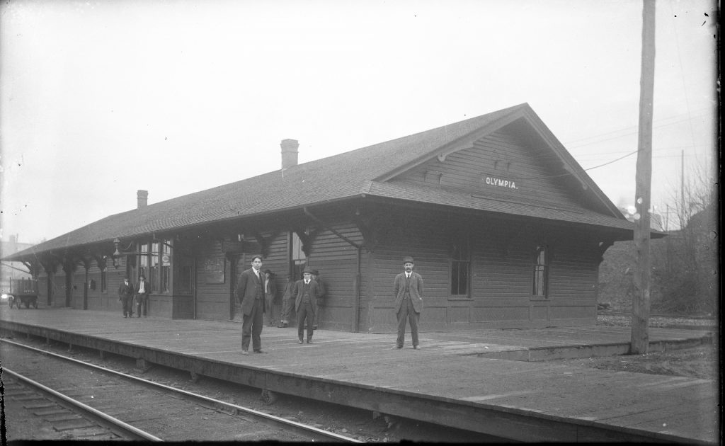 Northern Pacific Depot in Olympia, c. 1914.