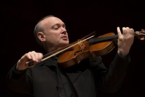 Paul Neubauer playing the violin