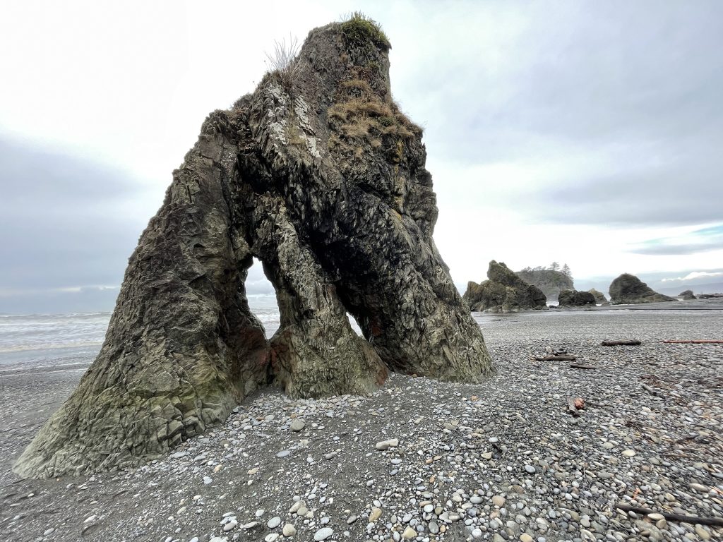 Large rock formation on Ruby Beach