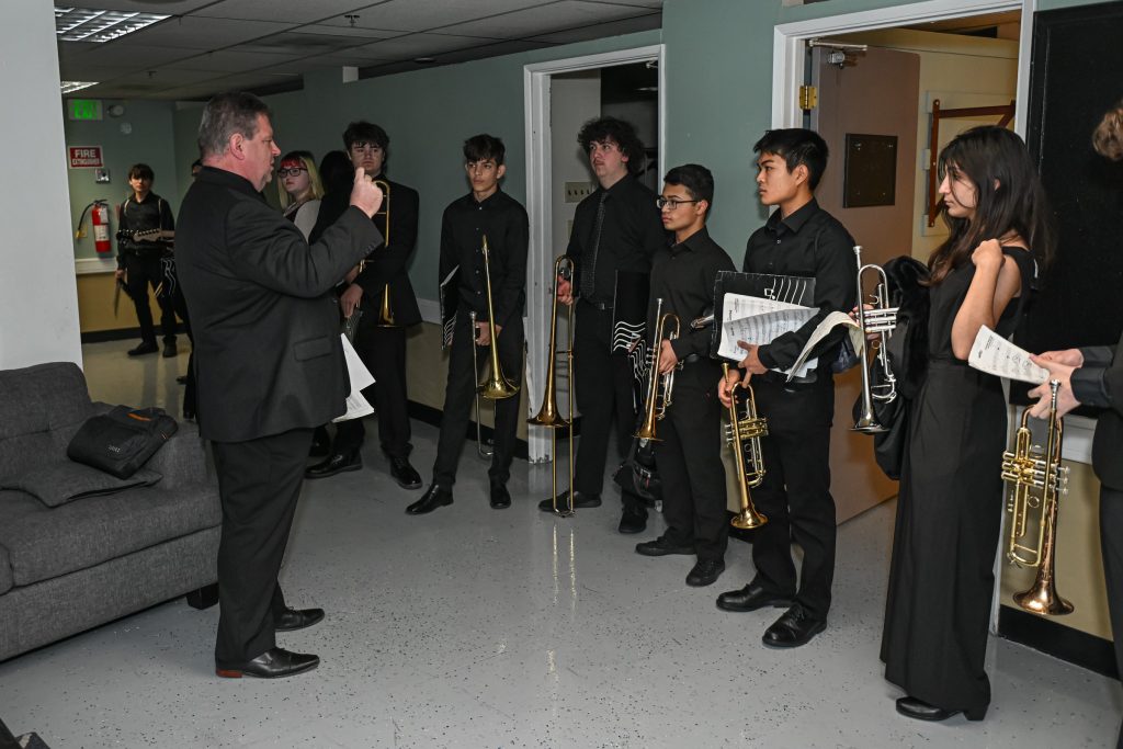 North Thurston Jazz Band performing