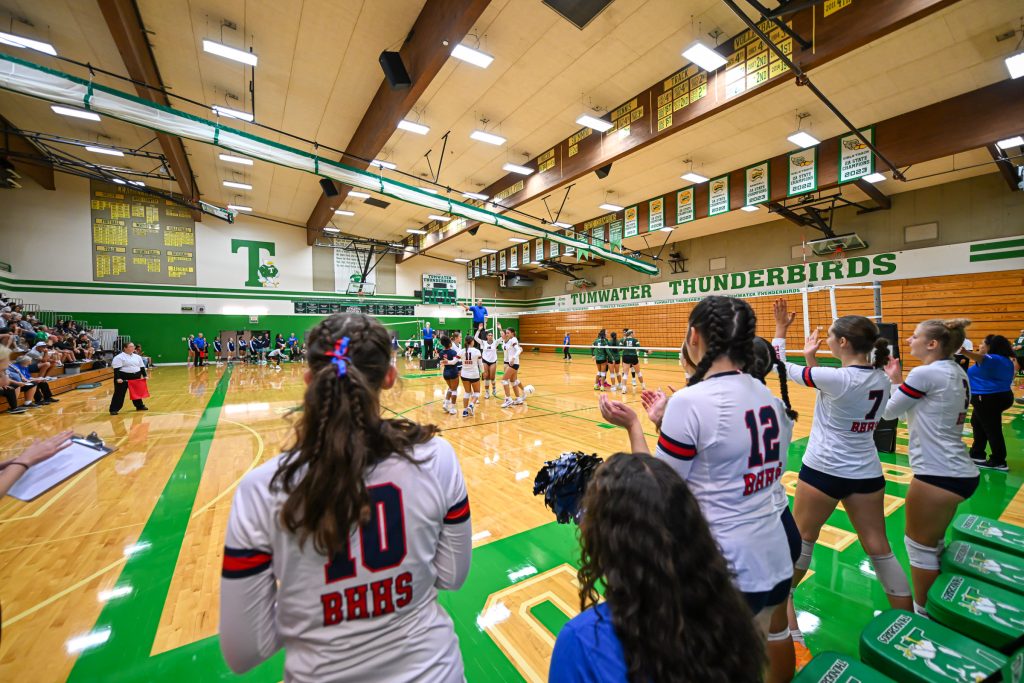 girls playing volleyball
