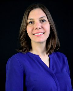 Annette Roth headshot